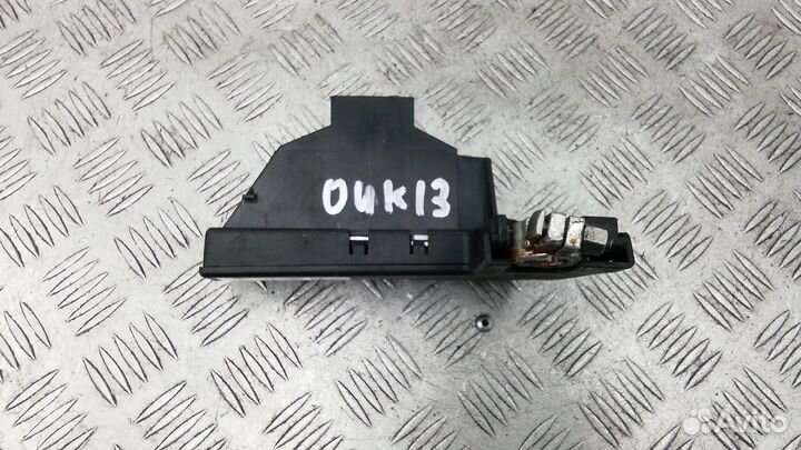 Клемма аккумулятора плюс audi A6 C6 2007