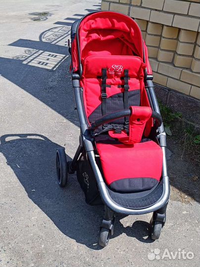 Коляска прогулочная