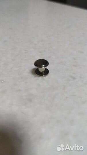 Винт (болт) для ремня