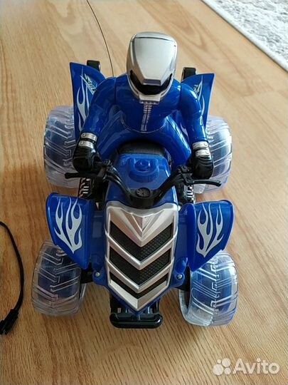 Квадроцикл на пульте