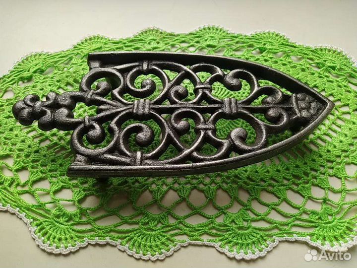 Подставка старинная под утюг