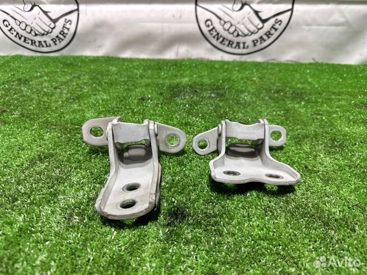 Петля двери передняя правая Toyota Succeed NCP51