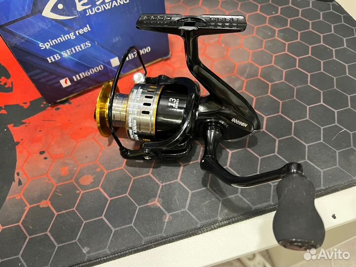 Катушка рыбаловная 7000