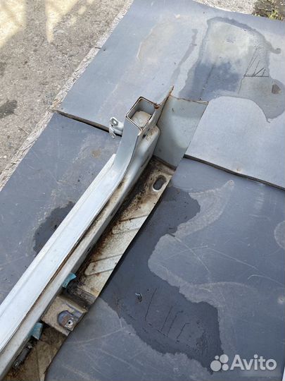 Срез левый Renault Logan 1 2004-2009