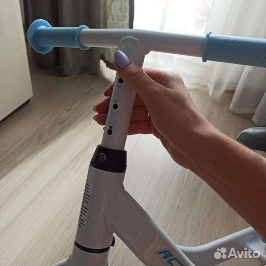 Детский беговел actico