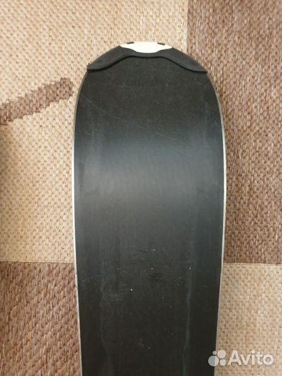 Горные лыжи Salomon с креплениями