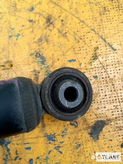 Стойка передняя левая toyota crown