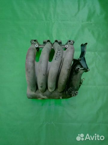 Впускной коллектор VW Passat B5 1,6л 1996-2001