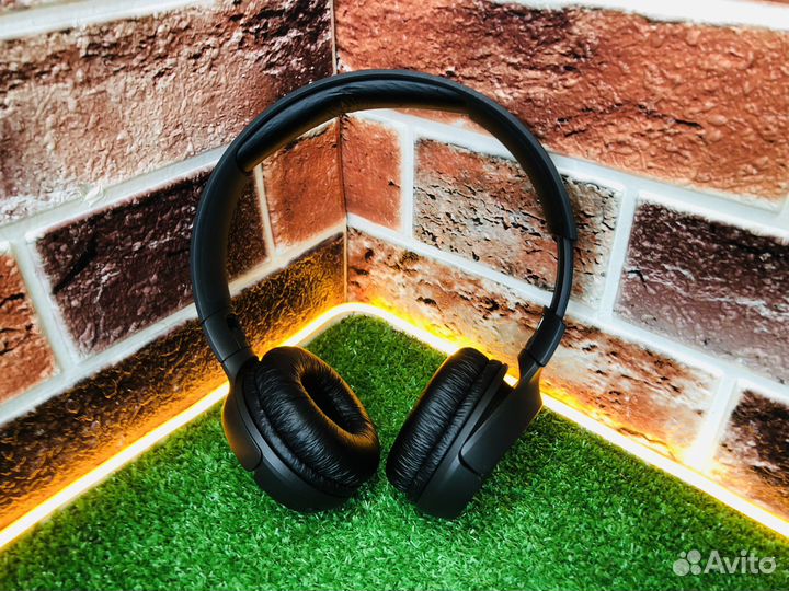 Z.13050 Беспроводные наушники JBL tune 500bt