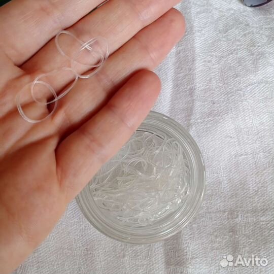 Палочки для маникюра и женские штучки