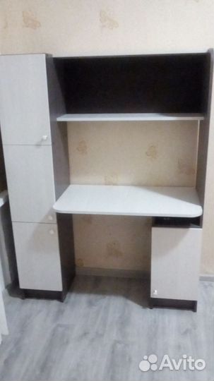 Письменный стол для школьника новый