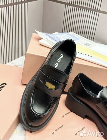 Лоферы женские