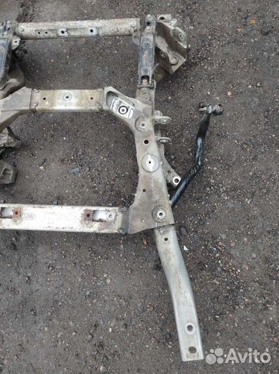 Подрамник передний range rover sport 2