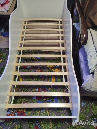 Кровать - машина с матрасом