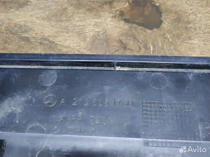 Дефлектор радиатора на Mercedes w212 w204