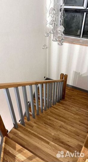 Лестница Тpеxмаpшeвaя