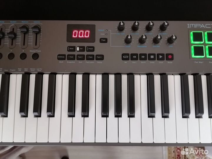 Midi клавиатура Nektar Impact LX61+