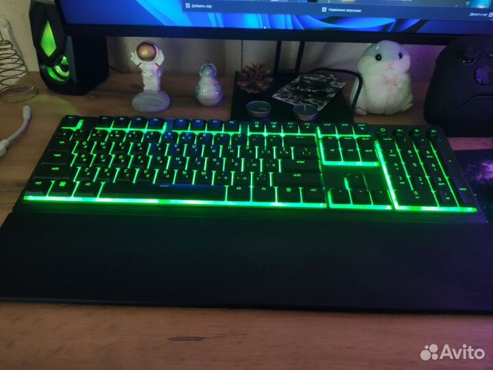 Клавиатура razer ornata v3 и Наушники fifaneh6