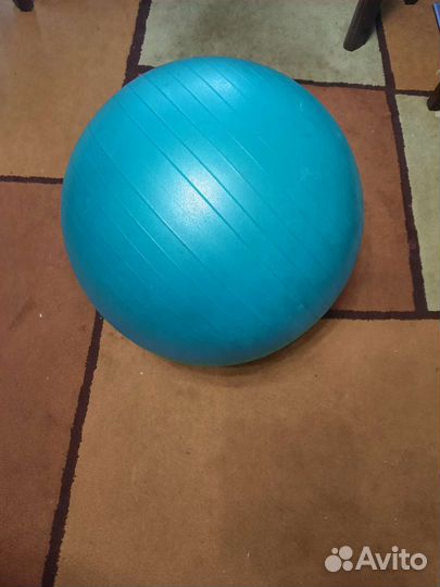 Гимнастический мяч фитбол