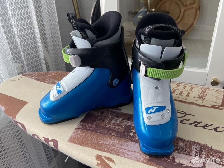 Горнолыжные ботинки детские Nordica