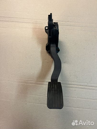 Педаль газа /Акселератор Peugeot 207