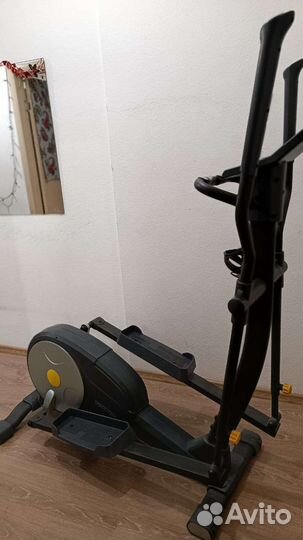 Электрический тренажер Эллипсоид Торнео