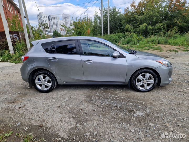 Mazda 3 1.6 МТ, 2012, 260 000 км