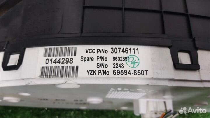 Приборная панель Volvo XC90 2006