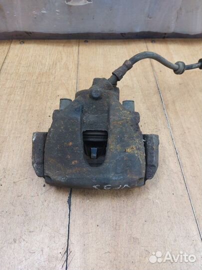 Тормозной суппорт передний левый Ford Focus 2 hwda