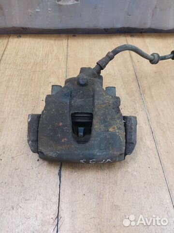 Тормозной суппорт передний левый Ford Focus 2 hwda