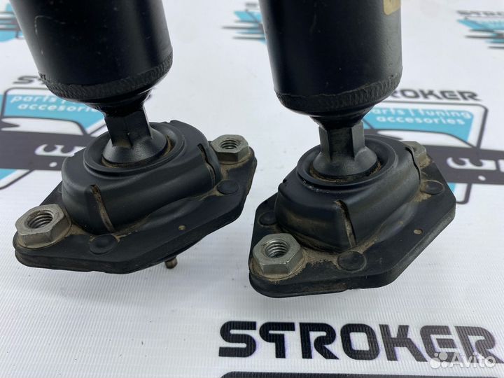 Комплект амортизаторов задний Bmw 3-Series E93