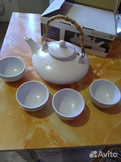 Сервизы и бокалы