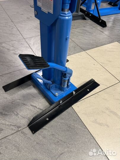 Стяжка пружин стационарная