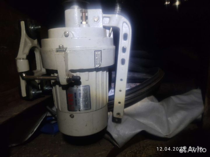 Электродвигатель 380 шв.машины с рычагом сцепления