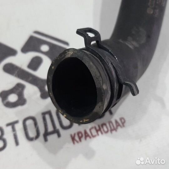 Патрубок охлаждения Audi Q5 8R cmga 2011