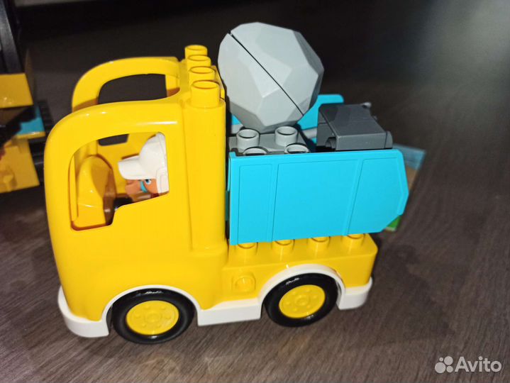 Лего дупло Грузовик и гусеничный экскаватор 10931