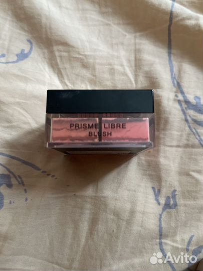 Givenchy румяна