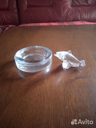 Пепельница с фигуркой рыбки из плотного стекла