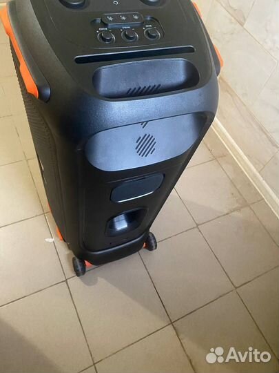 JBL partybox 710