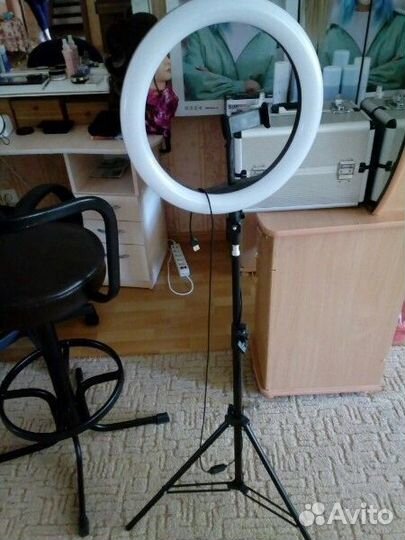 Кольцевая лампа со штативом бу
