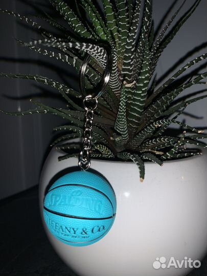 Баскетбольный брелок Spalding Tiffany&Co