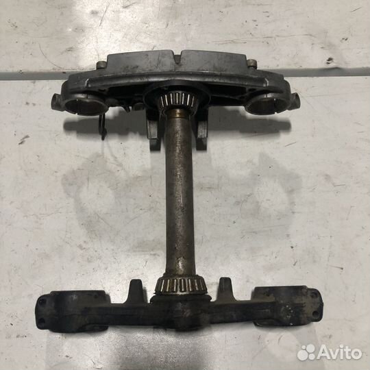 Траверсы в сборе для Kawasaki ZZR400 1