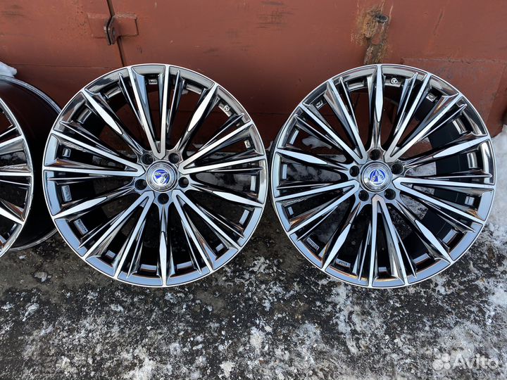 Широченные Rays Versus r20; 5/114.3