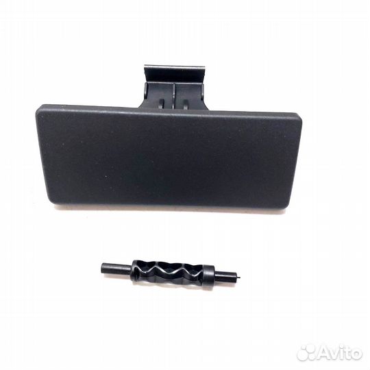 Замок крышки бардачка Приора 2170-2172