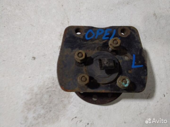 Ступица задняя левая Opel Zafira B A05 2005-2012