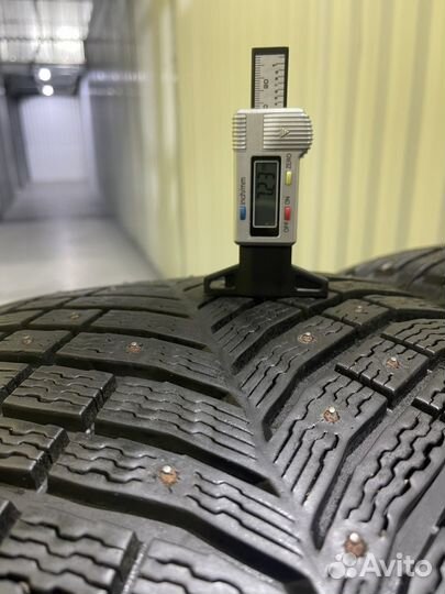 Michelin X-Ice North 4 SUV 275/40 R22 108T