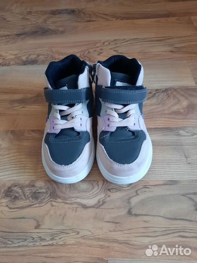 Ботинки для девочки р-р 29