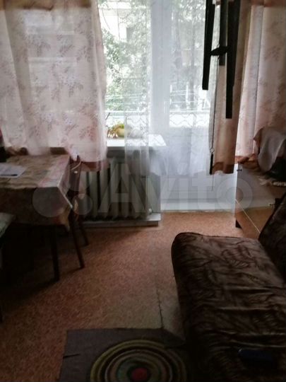 2-к. квартира, 40 м², 3/3 эт.
