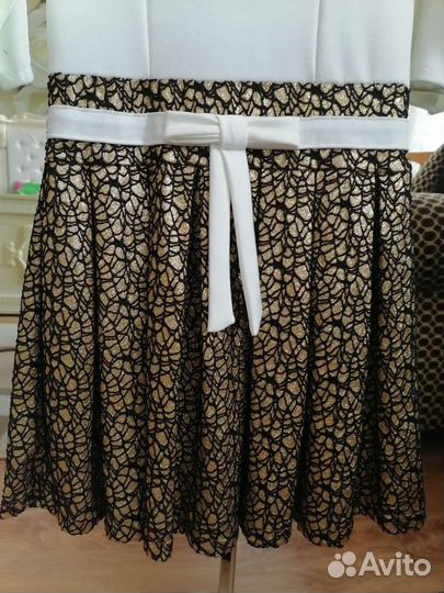 Платье для девочки новое