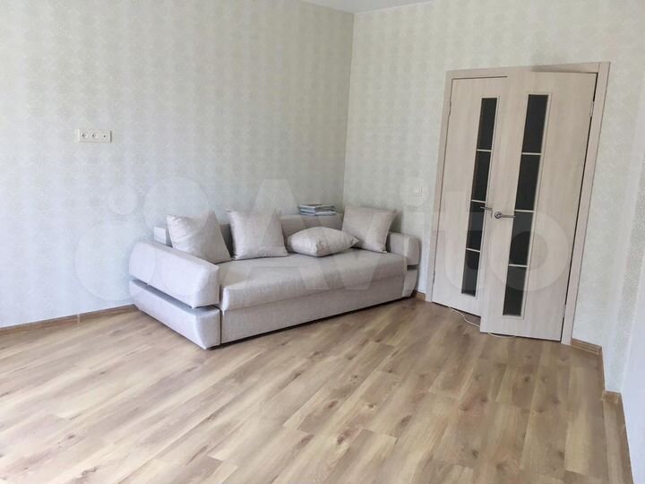 2-к. квартира, 63 м², 3/15 эт.